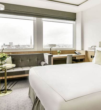 Classic luxury hotel rooms near Hyde Park